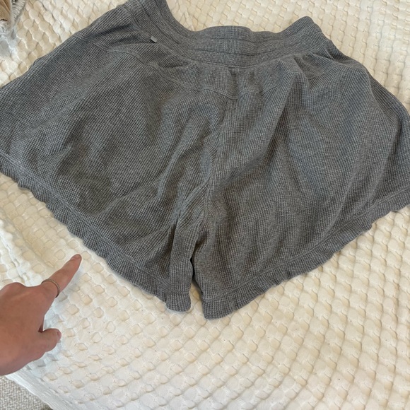 Lululemon Mellow In High-Rise Waffle Short 5 Inch, Size 4 - Picture 6 of 7